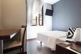 Acta Bcn 40 Hotel 2*