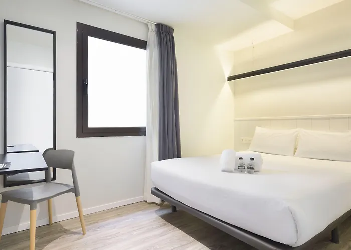 Acta Bcn 40 Hotel 2*